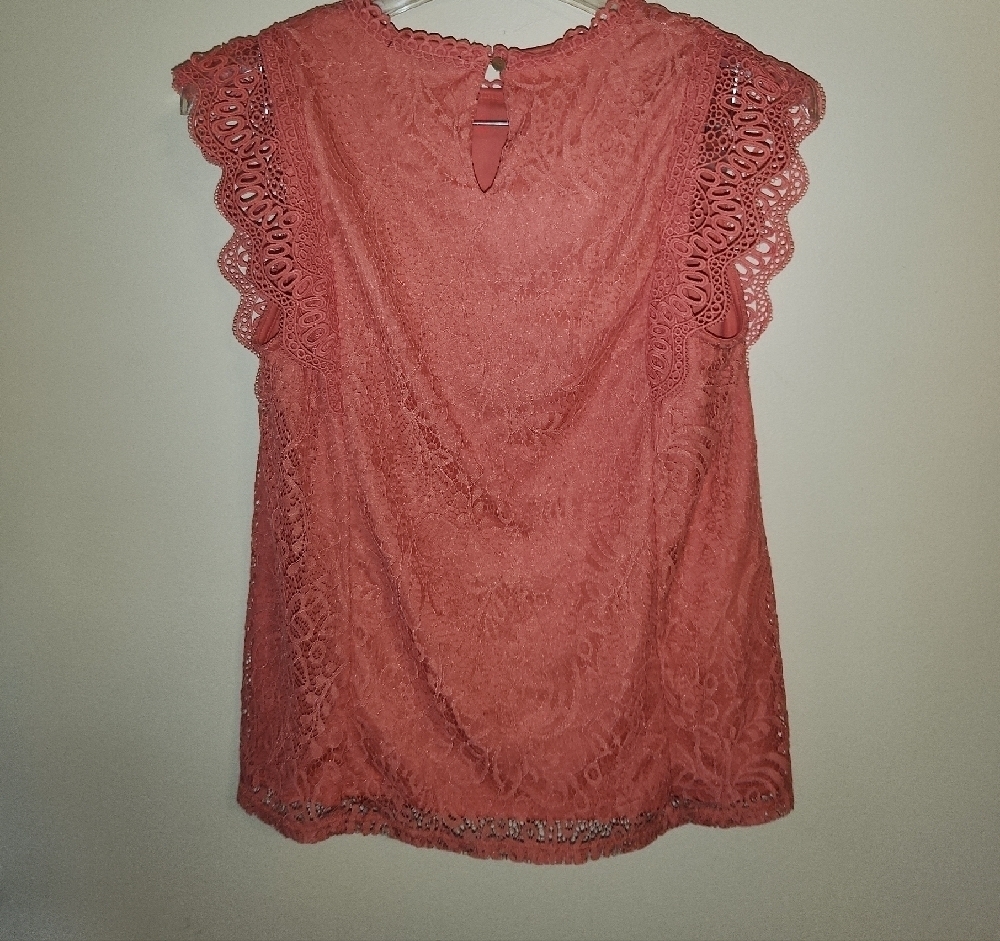 Cable & Gauge Coral Lace Top Medium - Picture 3 of 3